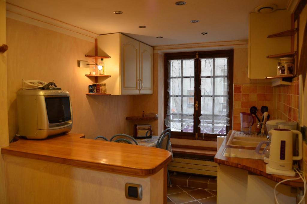 Saint Germain Des Pres Apartment Paris Bilik gambar